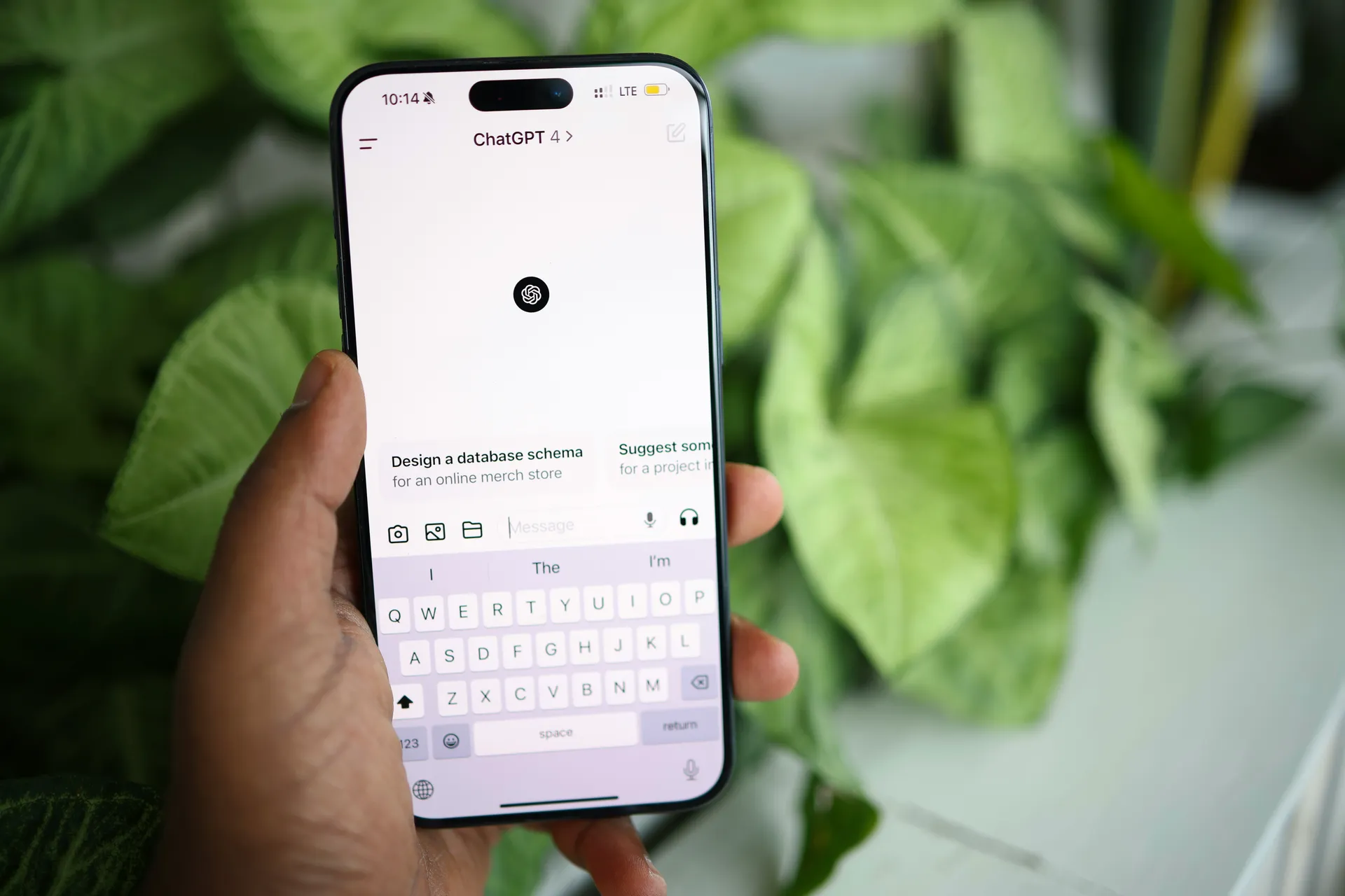 Interface de assistente de IA generativa (ChatGPT) exibindo a tela de boas vindas